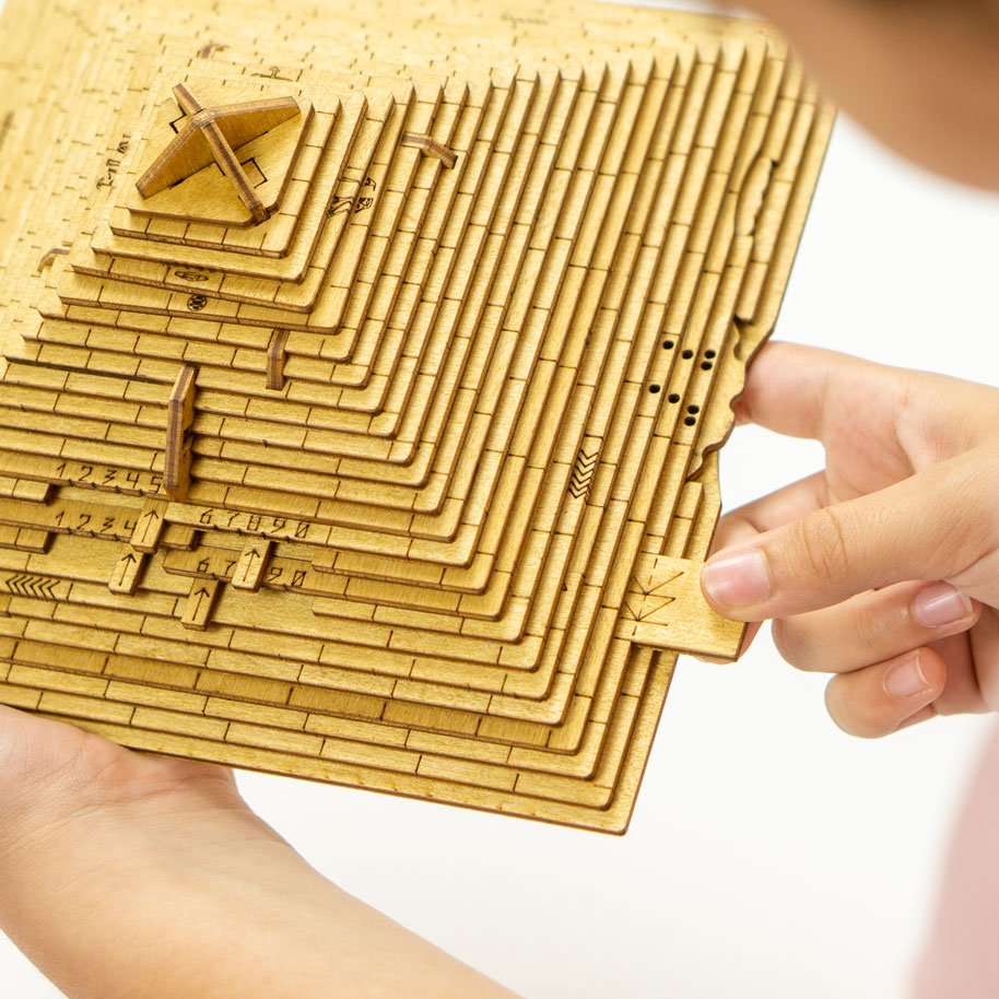 E-scaperooms Pyramid Houten Puzzel-001