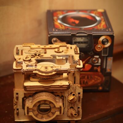 Sherlocks Camera - Cluebox