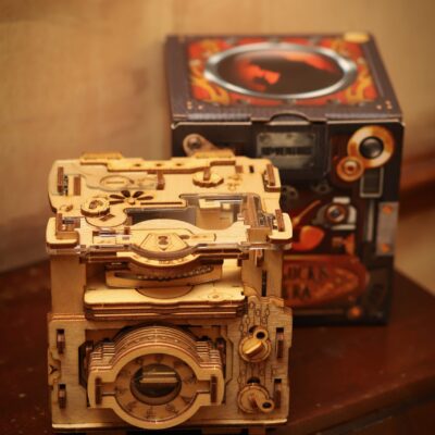 Sherlocks Camera - Cluebox